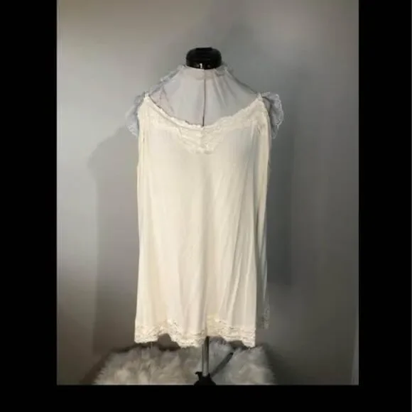 3X size 26/28 Avenue cream Tank Top Cami Lace pit-pit=24” length=26”-30”C5636 - Picture 1 of 5